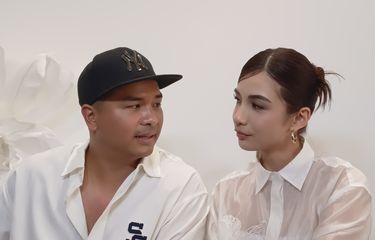 Pasangan artis Glenn Alinskie dan Chelsea Olivia saat ditemui di daerah Puri Indah, Jakarta Barat, Rabu (12/3/2025).