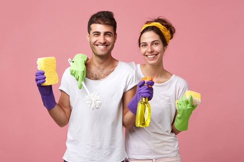 5 Cara Menegosiasikan Pekerjaan Rumah dengan Pasangan