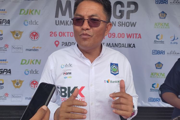 Komandan Lapangan WSBK Jamaludin Maladi saat diwawancara kompas.com