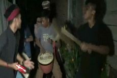 Dengan Rebana, Pemuda Polewali Bangunkan Warga untuk Santap Sahur