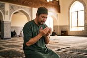 Hukum Berdoa Sambil Memejamkan Mata dalam Islam, Sah atau Tidak? Ini Penjelasannya