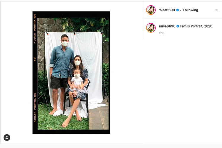 Foto keluarga Raisa bersama Hamish Daud dan putri mereka, Zalina.