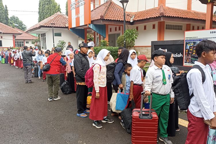 Mengenal Sekolah Rakyat yang Dimulai Hari Ini: Sistem Asrama, LMS Digital, dan Kurikulum Fleksibel