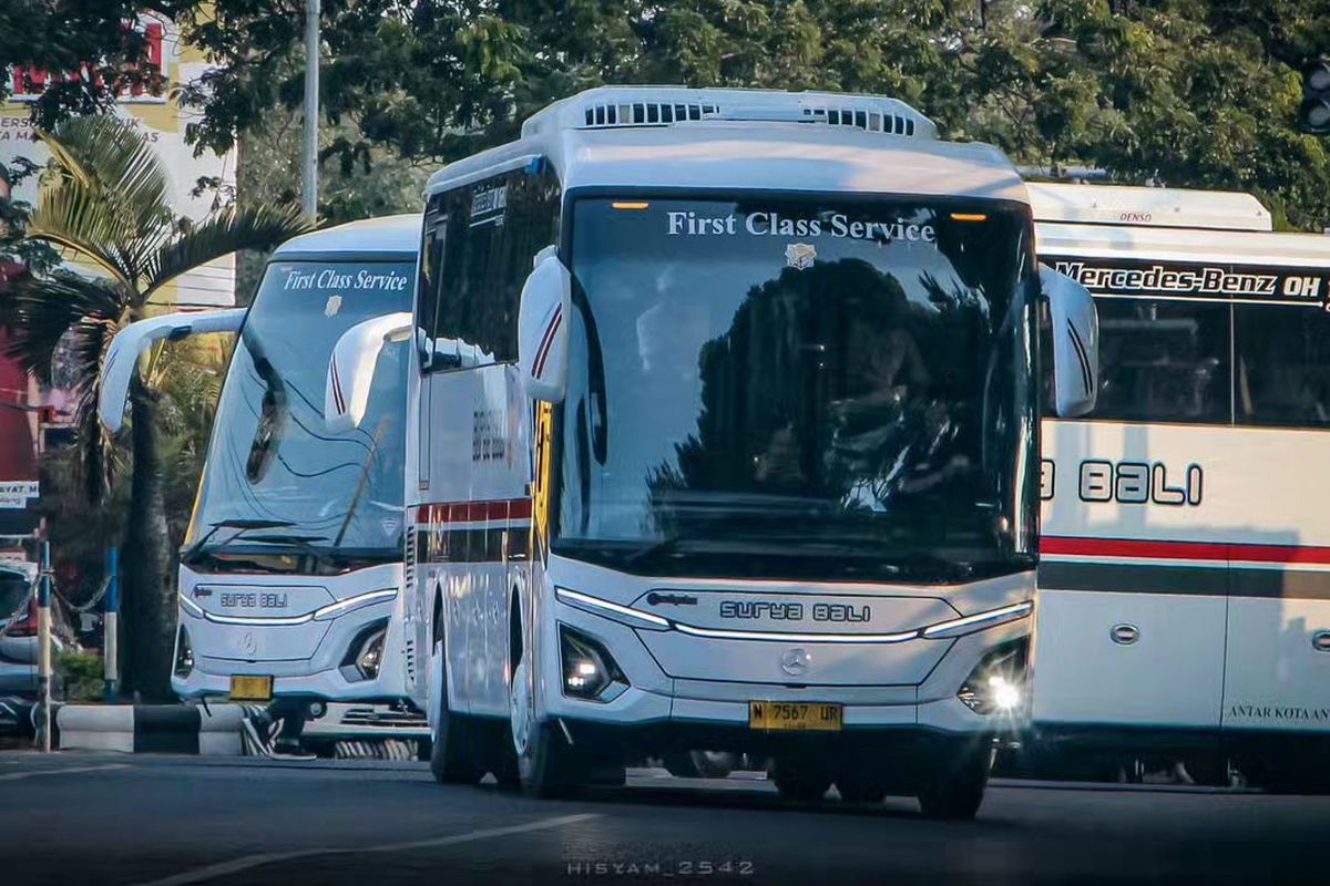 Bus baru PO Surya Bali