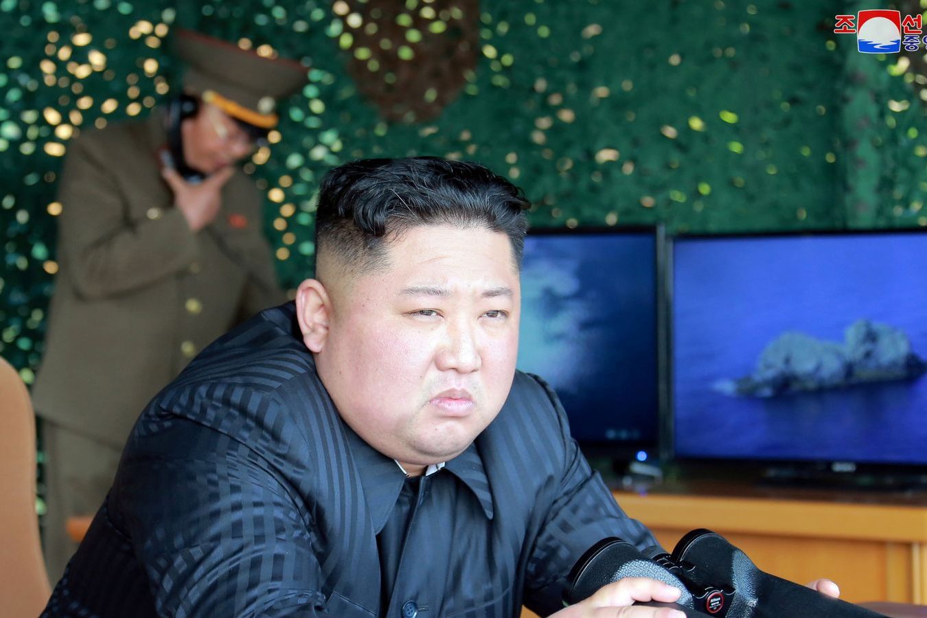 Kim Jong Un Sangat Puas Setelah Melihat Uji Coba Rudal Korut