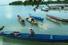 5 Aktivitas di Desa Liya Togo Wakatobi, Berfoto dengan Latar Benteng