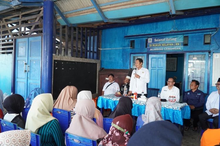 Nasib 18 ABK KMN Entok Belum Pasti, Pemkab Lamongan Beri Beasiswa untuk Anak Korban