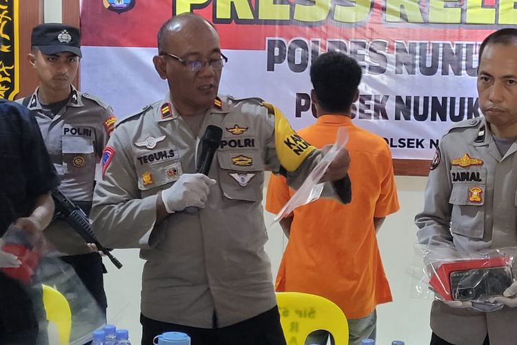 Satu Keluarga Asal Sikka NTT Diamankan Polisi Saat Hendak Diselundupkan ke Malaysia, Ada Balita Berusia 2 Tahun