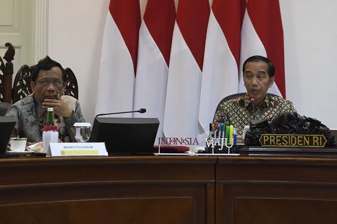 Jokowi Ingatkan Prabowo Jangan Banyak Impor di Bidang Pertahanan