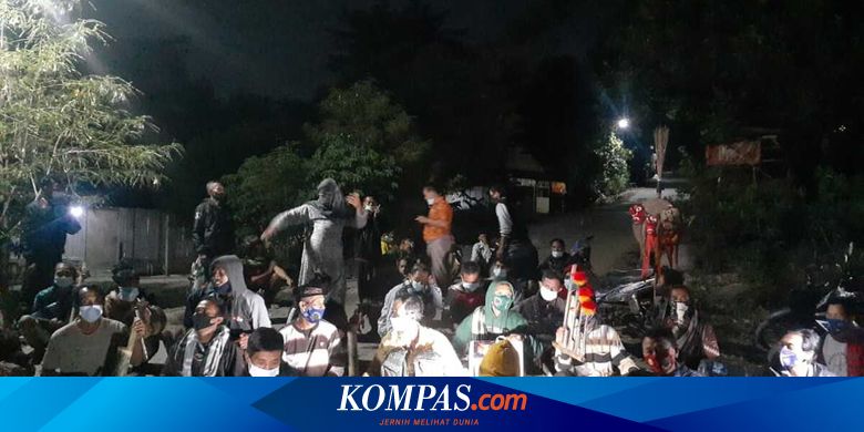 Saat Warga Madiun Gunakan Tradisi Dongkrek Usir Wabah Covid-19... - Vimarsana News
