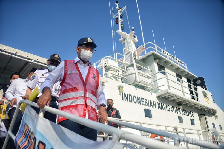 Menteri Perhubungan (Menhub) Budi Karya Sumadi, pagi ini Sabtu (7/5/2022) atau H+4 Idul Fitri, meninjau Pelabuhan Tanjung Mas, Semarang, untuk mengecek penanganan arus balik.