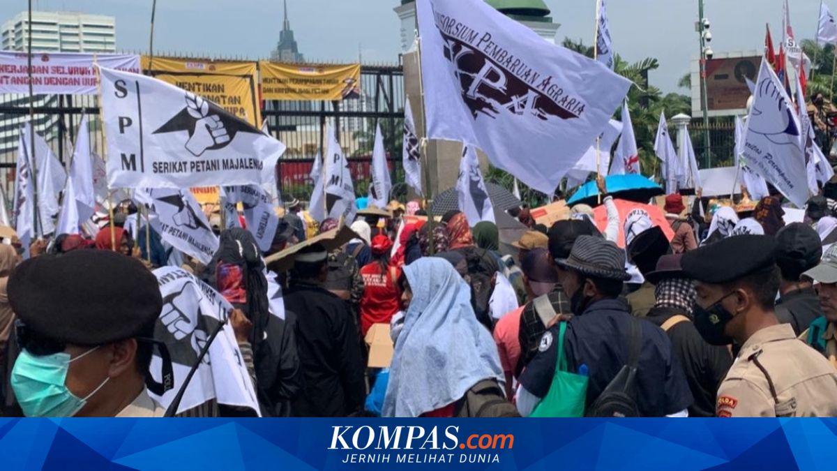 Gelar Demo, Massa Petani Mulai Berdatangan dan Padati Kawasan Gedung ...