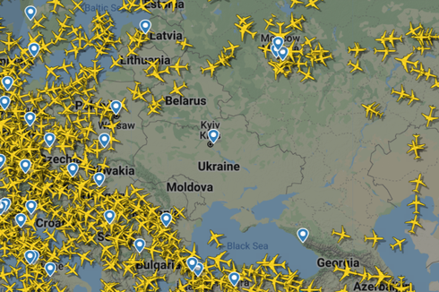 Wilayah Udara Ukraina Terlihat Kosong di FR24 Pasca-serangan Rusia