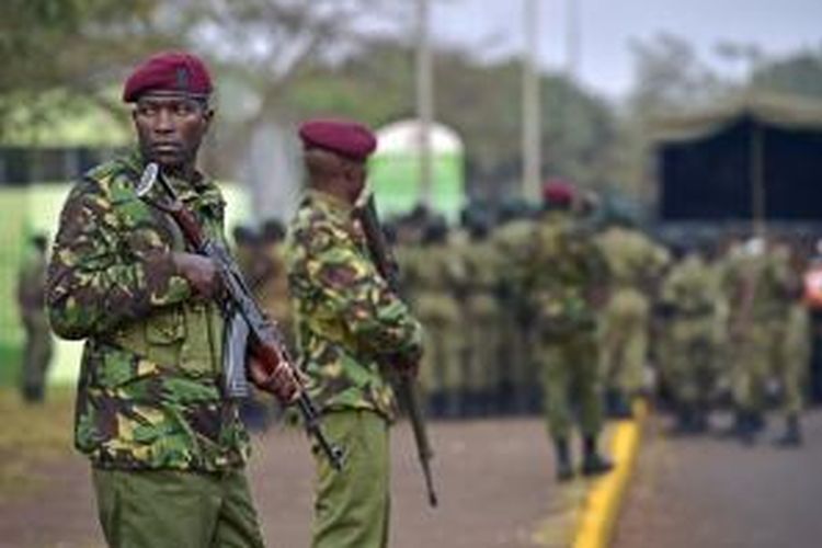 Aparat keamanan Kenya terlihat berjaga ketat mengamankan kunjungan Presiden AS Barack Obama ke negeri Afrika Timur itu.