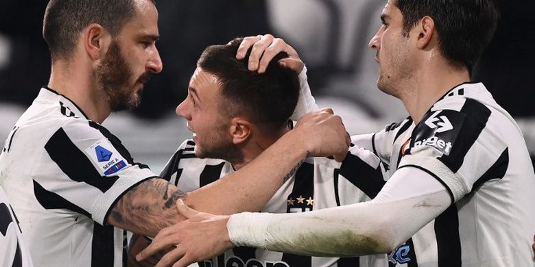 Link Live Streaming Juventus Vs Napoli, Kickoff 02.45 Wib Halaman All -  Kompas.com