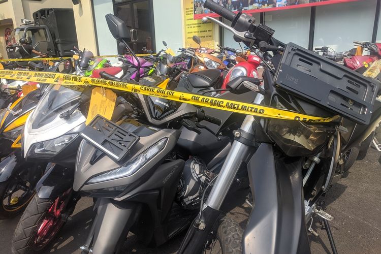 pengungkapan sindikat pencurian dan penggelapan kendaraan yang sudah beroperasi sejak tahun 2017 oleh Polres Metro Jakarta Utara