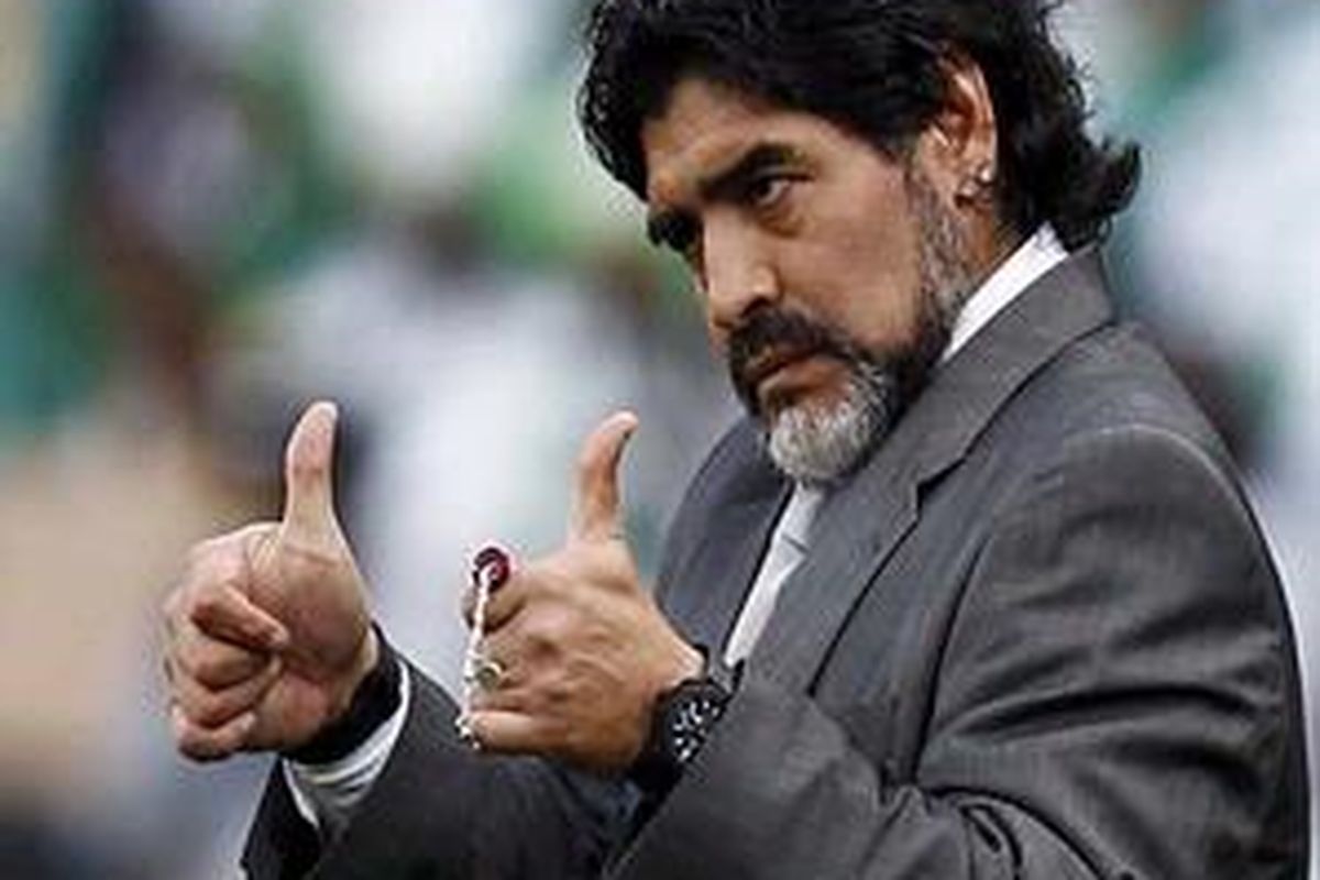 Pelatih Argentina, Diego Maradona. 