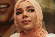 Dewi Sandra: Hijab Menutup Aurat, Bukan Menutup Otak