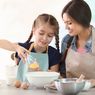 10 Tips Masak Bareng Anak di Rumah agar Liburan Akhir Tahun Makin Seru