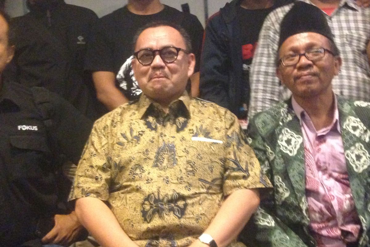 Bakal calon gubernur Jateng Sudirman Said (kiri)