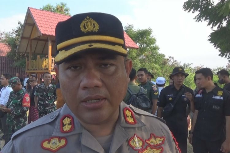 Kapolres Lombok Timur, AKBP Herry Indra Cahyono yang dikonfirmasi disela sela kegiatan Kemenparekraf, Rabu sore (17/5/2023) terkait penangkapan pimpinan ponpes di Lombok Timur.