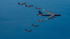 Eskalasi Memanas, AS Terbangkan Bomber B-52 Langsung di Atas Daratan Iran