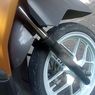 Pengguna Motor Jangan Malas Bersihkan Suspensi Bagian Depan