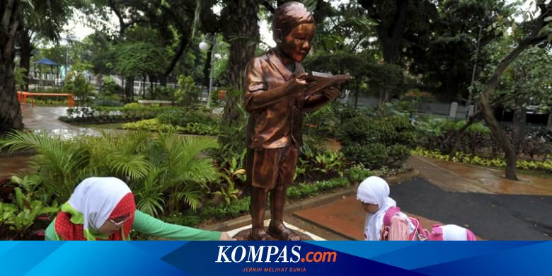 Gus Dur Kecil Di Tengah Taman Halaman All Kompas Com