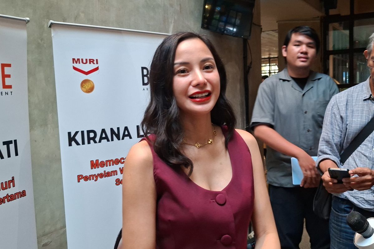 Kirana Larasati Pecahkan Rekor MURI Sebagai Penyelam Perempuan Pertama di 127 Meter