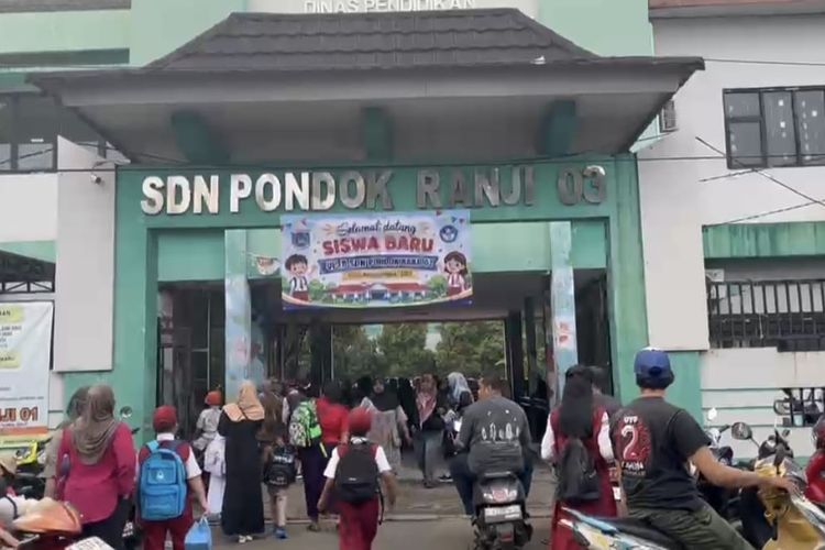 Mengapa Gerakan Ayah Antar Anak di Hari Pertama Sekolah Dianggap Penting?