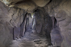 Sebelum Punah, Manusia Purba Neanderthal Bersembunyi di Ruang Rahasia Ini
