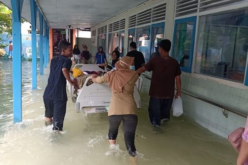 RSUD Kraton Pekalongan Terendam Banjir, Puluhan Pasien Dievakuasi