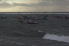 Badai Sebulan, Ribuan Nelayan Bengkulu Tak Melaut