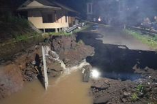 Diguyur Hujan, Jalan Penghubung Cigalontang Sariwangi Tasikmalaya Ambles