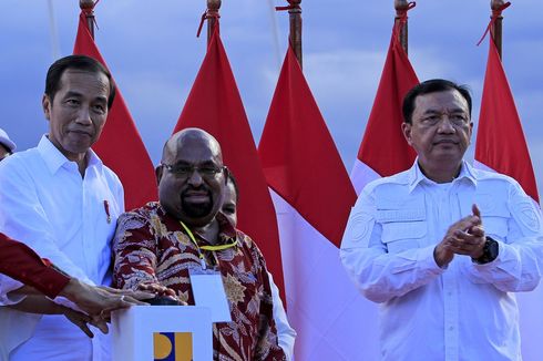 Profil Lukas Enembe, Dulu PNS Sekarang Jadi Gubernur Papua