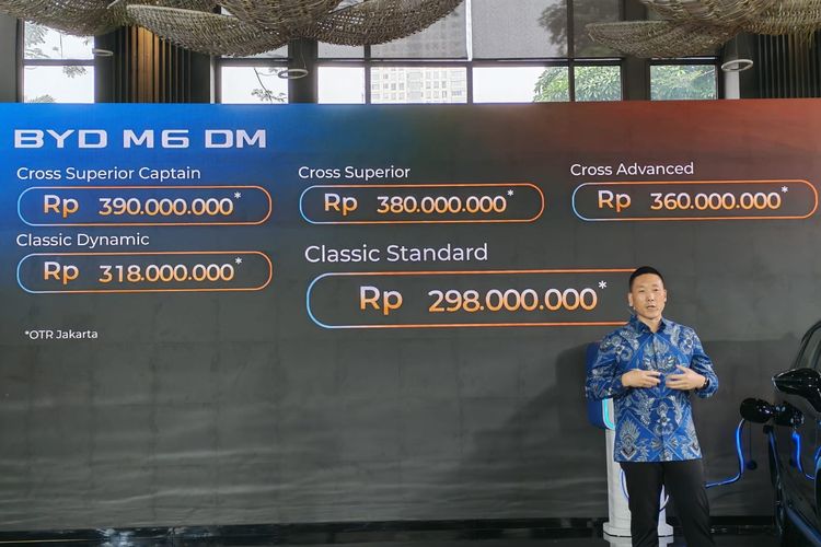 Resmi, Ini Harga BYD M6 DM mulai Rp 298 Juta