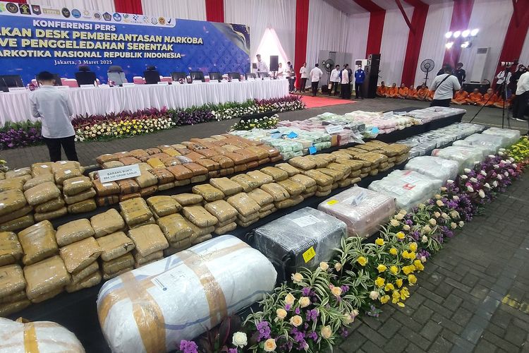 Jalan Lain Membongkar Jaringan Narkotika Kelompok Transporter Darat