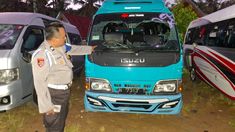 Polres Malang Gandeng BNN Assessment 31 Wisatawan Surabaya yang Positif Narkoba di Pantai Wediawu