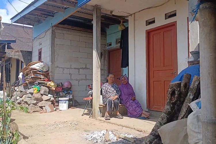 Kisah Pilu Turkini Menanti Kabar Apin yang Hilang Misterius di Gunung Bismo