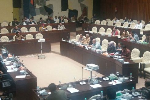 Pansel Terkejut Laporan Seleksi KPU-Bawaslu Telat Sampai ke Komisi II