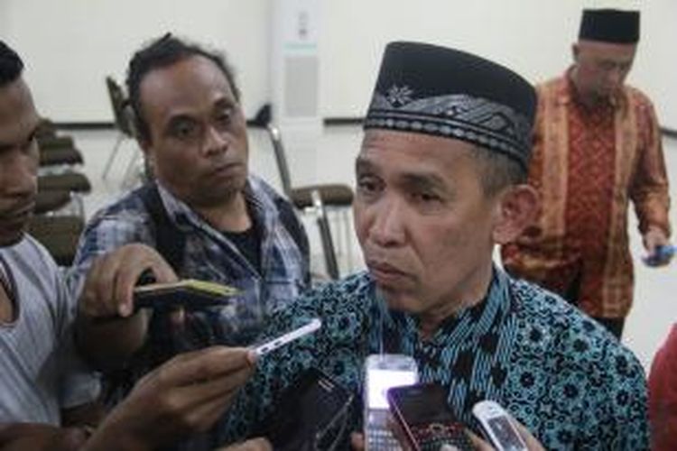 Gubernur Maluku, Said Assagaf, saat memebrikan keterangan kepada waratwan di Ambon, Rabu (12/8/2015)