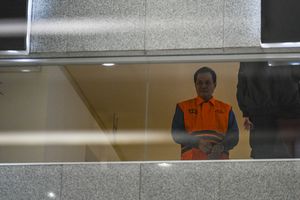Lingkaran Korupsi yang 'Sempurna' di Muara Enim: Proyek Diatur sejak Awal, Ditutup Suap Audit BPK