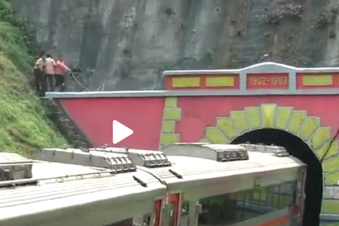 Viral, Video Kereta Api Berhenti di Terowongan Sasaksaat, Apa Penyebabnya?