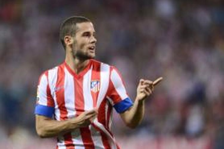 Gelandang Atletico Madrid, Mario Suarez.