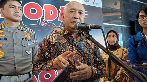 Bela Warung Madura, Menteri Teten: Jangan Sampai Tersisih oleh Ritel Modern