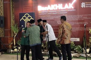 PPP Islah, Mardiono-Agus Suparmanto Bersalaman dan Saling Rangkul