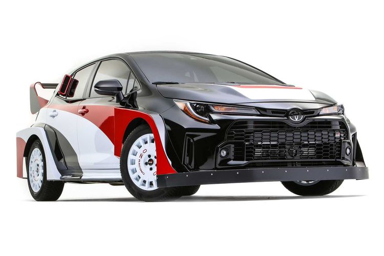 Toyota GR Corolla dalam konsep mobil reli dipamerkan di SEMA 2022