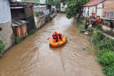 4 Bocah Nekat Berenang di Kali Cakung Saat Banjir, Satu Orang Hilang