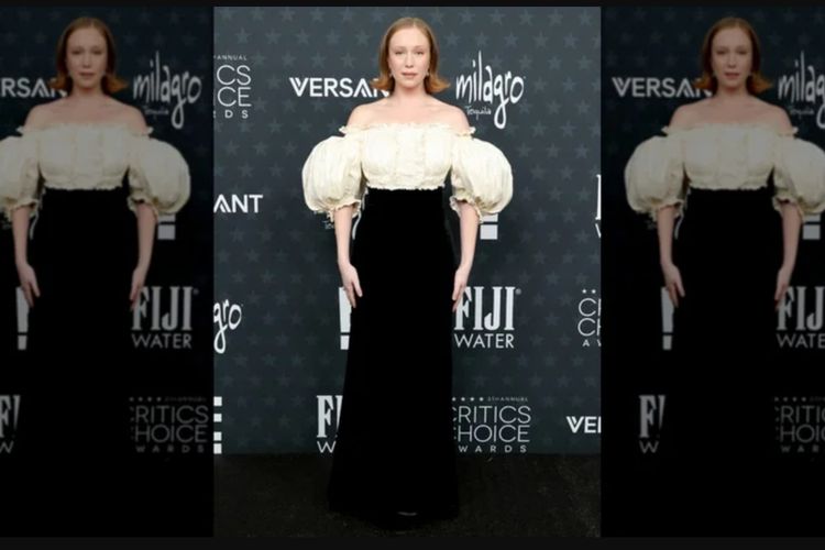 Hannah Einbinder dalam Critics Choice Awards 2026.