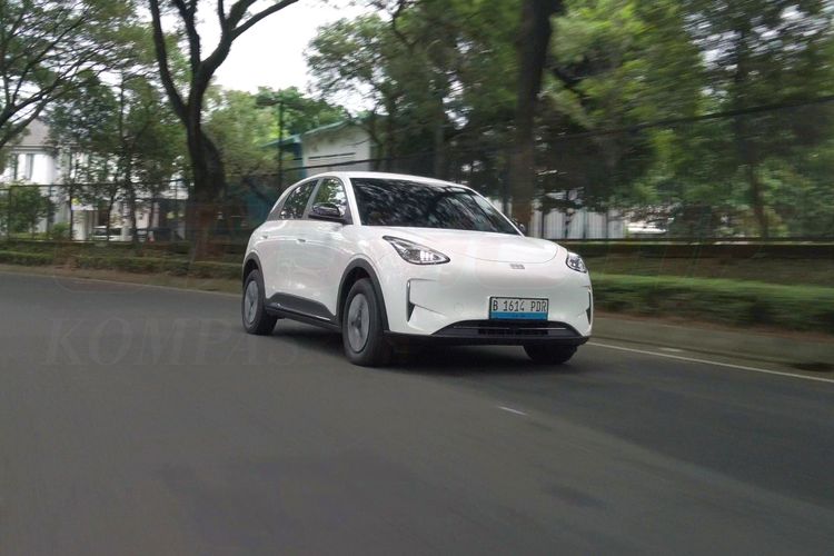 Impresi Berkendara Geely EX2 Pro: Lincah, Karakter RWD Jadi Pembeda